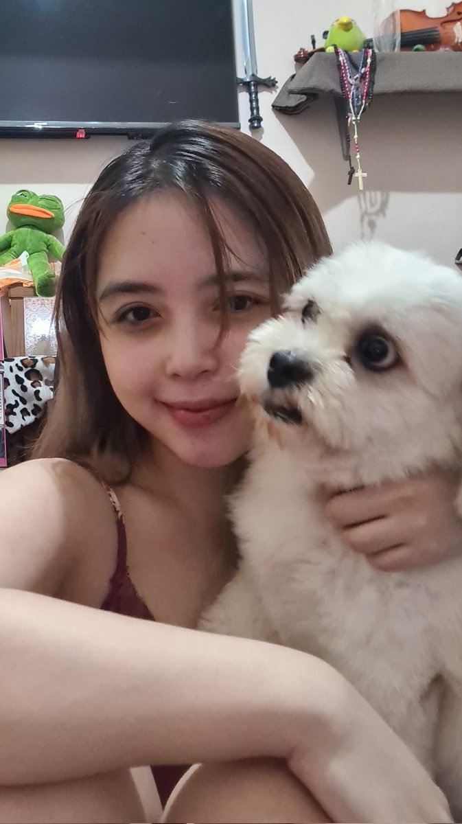 beaaaimperio's tweet photo. Ba't parang ayaw mo https://t.co/u0n4JEI6LH