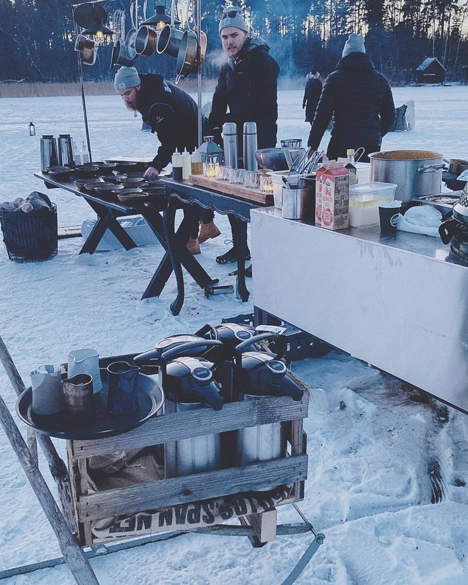 bravilorbonamat's tweet photo. With the cold weather coming everywhere in the world, it’s important to always have hot coffee or tea to keep you and your friends warm. 🔥
 
The Airpot is a perfect fit wherever you are ➡️ https://t.co/RFSxvc2pk1
 
#cold #hot #coffee #tea #winter #snow #BravilorBonamat https://t.co/yZPkzfktAf