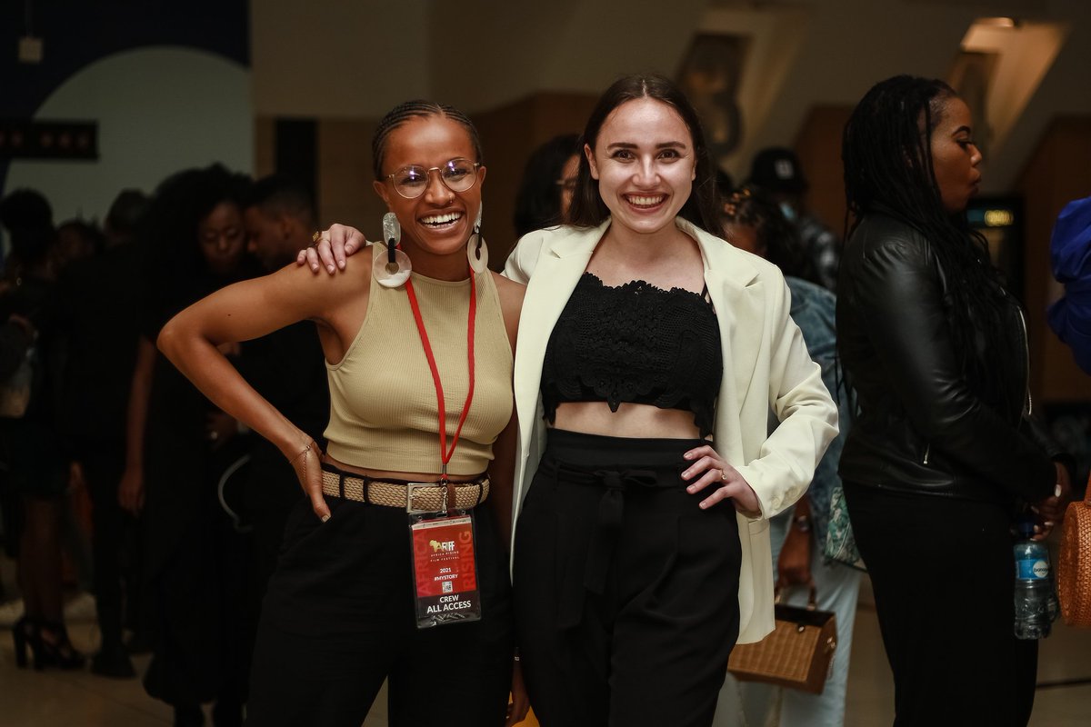 Ariff_festival's tweet photo. #ARIFF2021| RED CARPET| CLOSING NIGHT 🍿🔥
Captured moments with our industry guests and team members that helped bringing the Festival to life
#ARIFF2021
#AfricaInMe
#MyStory
#CLOSINGNIGHT https://t.co/ljI7iBaTxs