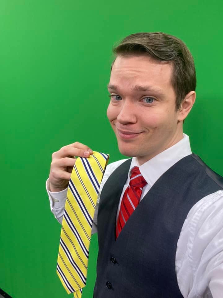 ScottCookWx's tweet photo. You may have noticed some technical difficulties this morning during my full forecast. My yellow tie was keying out! Meaning my graphics were displaying on my tie. Don't worry, I did a mid-show switch out. 

#GreenWall #GreenScreen #chromakey #NewsProblems
#kfdx #Kjtl #weather https://t.co/iQFm5sE7rb