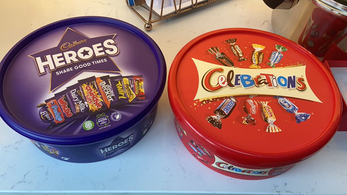 Starting to prep for Christmas and my 9 year old daughter makes an excellent point….. why aren’t these being sold in boxes rather than plastic tubs <a href="/CadburyUK/">Cadbury UK</a> #Mars ?! 😟  #fightagainstplastic #therehastobeabetterway #Christmas2021 #everylittlehelps