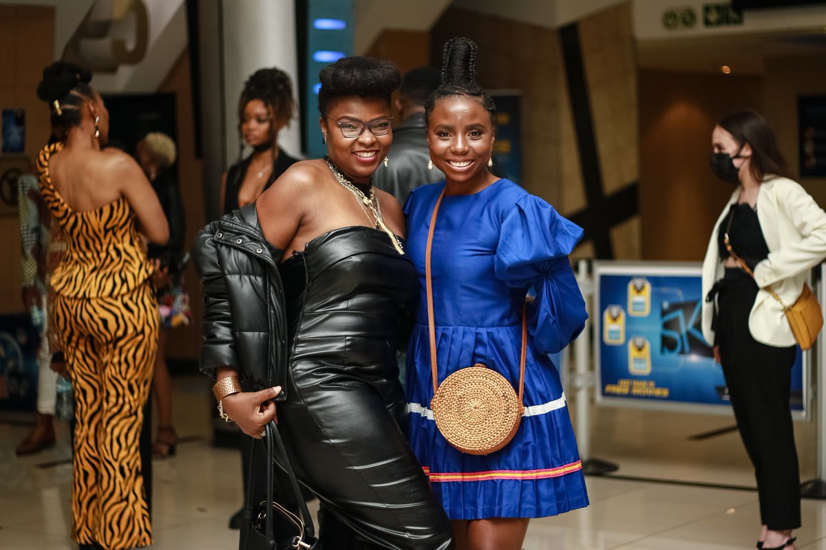 Ariff_festival's tweet photo. #ARIFF2021| RED CARPET| CLOSING NIGHT 🍿🔥
The departments that cement our Festival altogether. @filmsmakeimpact Films HOD & @Manchster_M HOD in stunning Royal Blue 💙
#ARIFF2021
#AfricaInMe
#MyStory
#CLOSINGNIGHT https://t.co/diXLCRre2E