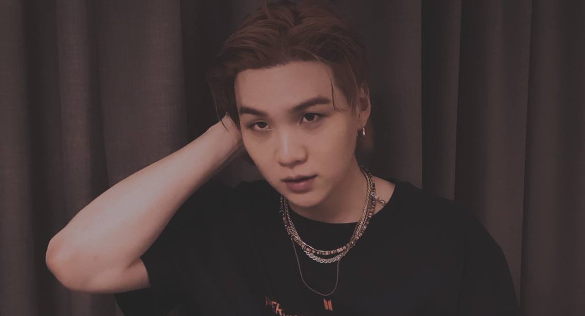 mryunki17's tweet photo. Live nya bentar an aja , tapi uda merasa senang Berasa dikabar in doi❤️

#bts #BTSSUGA #yoongivlive https://t.co/Mq8LZl0fvo