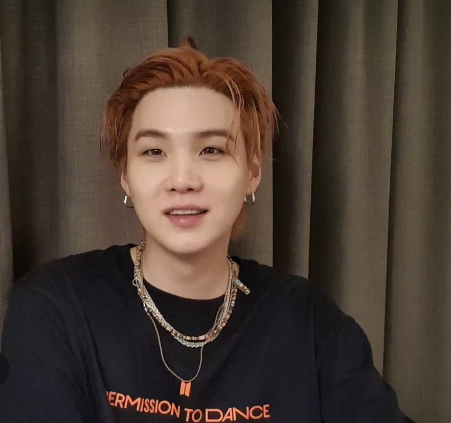 NhinTrn10's tweet photo. omgggg Suga cháyyyy khéttt❤️‍🔥🔥 https://t.co/O6zF5WP1Gv