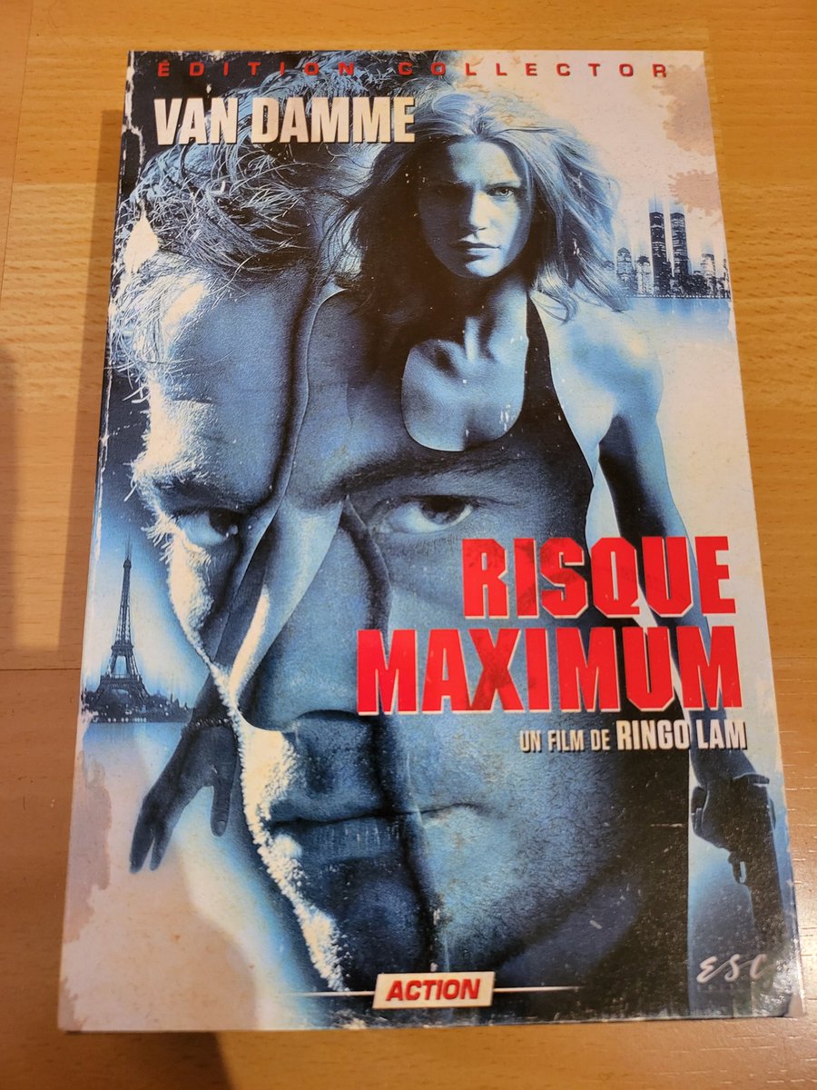 ESC_Films_'s tweet photo. Les réceptions de notre #VHSBOXESC #RisqueMaximum (sortie ce mercredi) ont commencé 😉👍
👉 -10% sur les précommandes (jusqu'à demain minuit) et si vous êtes en France Métropolitaine, les frais de port sont offerts: https://t.co/9p2aRl2Rla
#JeanClaudeVANDAMME #JCVD #RingoLAM https://t.co/aCDhEu0yEv