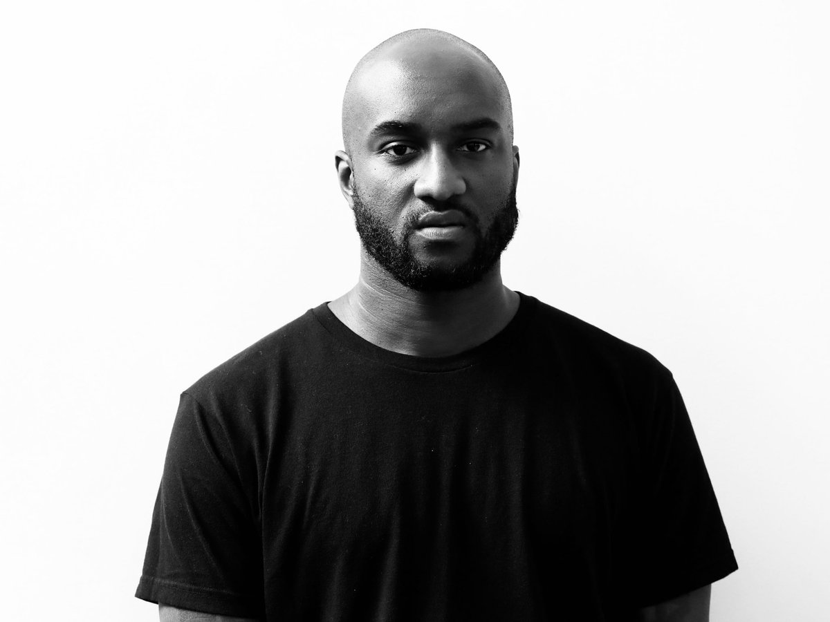 du___to's tweet photo. Perdemos aos 41 anos, Virgil Abloh, proprietário e fundador da marca Off-White e diretor artístico de moda masculina da Louis Vuitton. 
Ele continuará sendo uma grande influência e inspiração na construção da nossa história.
😔🙏🏿 https://t.co/NBSfq3oryg