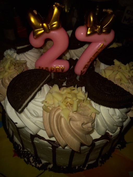 Nagyon sz&eacute;pen k&ouml;sz&ouml;n&ouml;m mindenkinek aki felk&ouml;sz&ouml;nt&ouml;tt sz&uuml;linapom alkalm&aacute;b&oacute;l nagyon kedvesek vagytok! K&ouml;sz&ouml;n&ouml;m