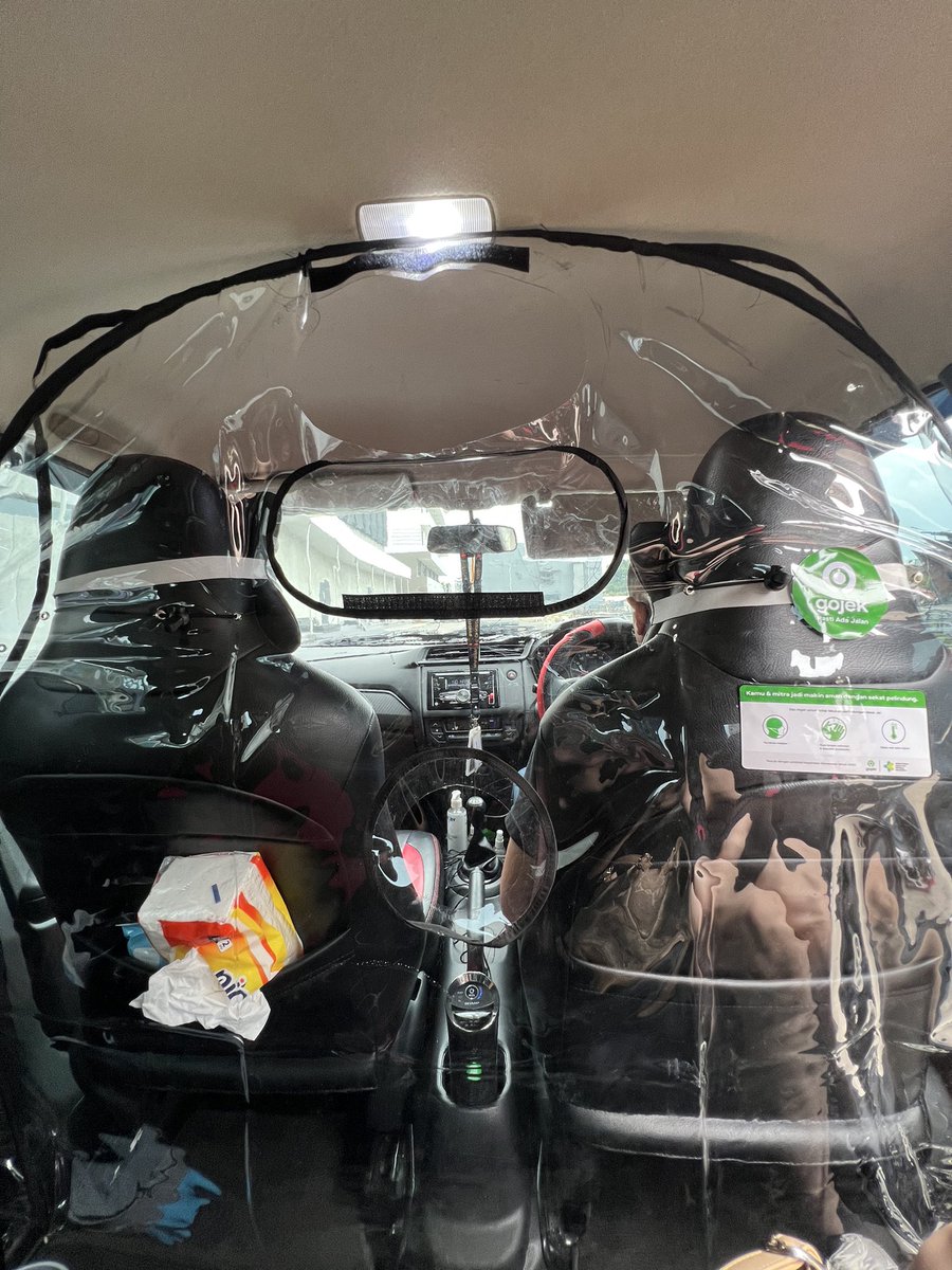thaliawlndr's tweet photo. SENENG BANGET! Kmrrn mau ke Paskal naik GoCar eh trnyt ada air purifier. Keren😭
Jadi GoCar ada fitur baru nih namanya GoCar Protect+ yang dilengkapi dgn air purifier, ada sekat pelindung & drivernya udh fully vacinnated. Skrg ngerasa aman kalo pergi pake #GoCarProtectPlus! 😍 https://t.co/HxL8hzYx1l