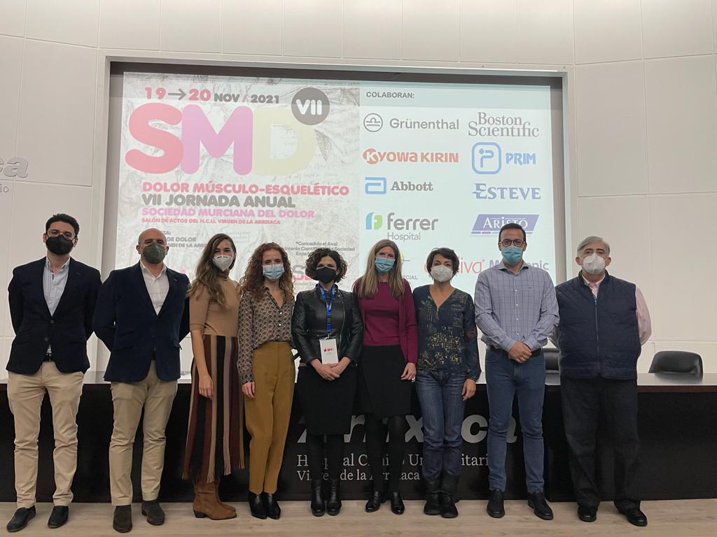 commurcia's tweet photo. 🥼🥼Nueva junta directiva de la @SMurcianadolor con @pelirroxapr presidenta

Le acompañan @MuleroCervantes @Luisenrique_ANR @mmar1705 Lorena Belmonte, Javier Zájara, Víctor Yelo, Ada González y Mª Blanca Rondeau

👏🏽Enhorabuena y suerte🍀

#nuestroscolegiados

📸 @SMurcianadolor https://t.co/eGOiVLar0n