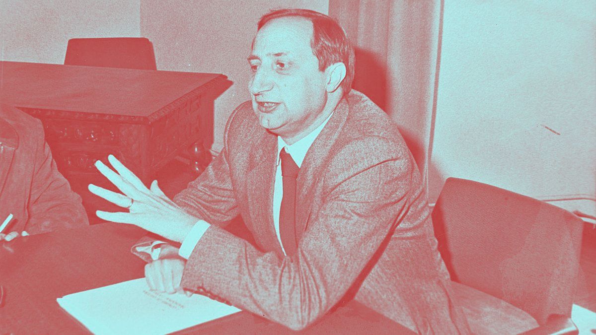 📝 En Marià Busquets. Mai no és tard per a recordar un amic que se n’ha anat. A la presó vaig poder escriure “Des dels turons a l’altra banda del riu”. En això Mn. Busquets m’hi va ajudar especialment. - mailchi.mp/51cf480fa021/e…