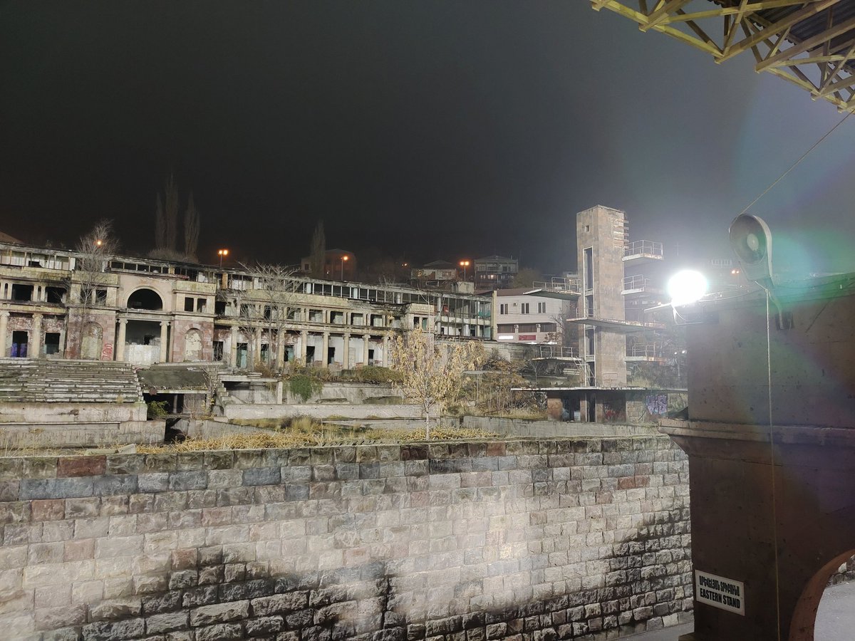 official_lesdog's tweet photo. A Soviet era abandoned swimming pool and diving tower located behind Republican Stadium in Yerevan. https://t.co/DaxJasppWe