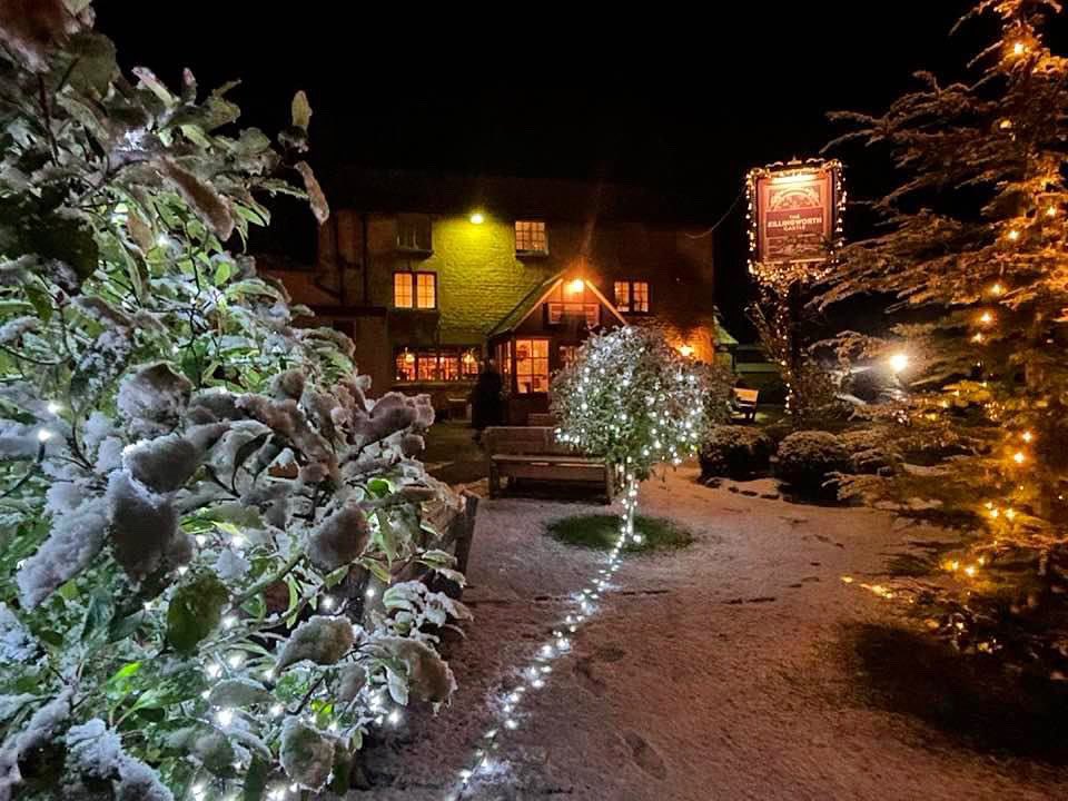 Feeling festive &amp; Xmas menu starts on Wednesday! thekillingworthcastle.com/christmas-menu
#michelinrecommended