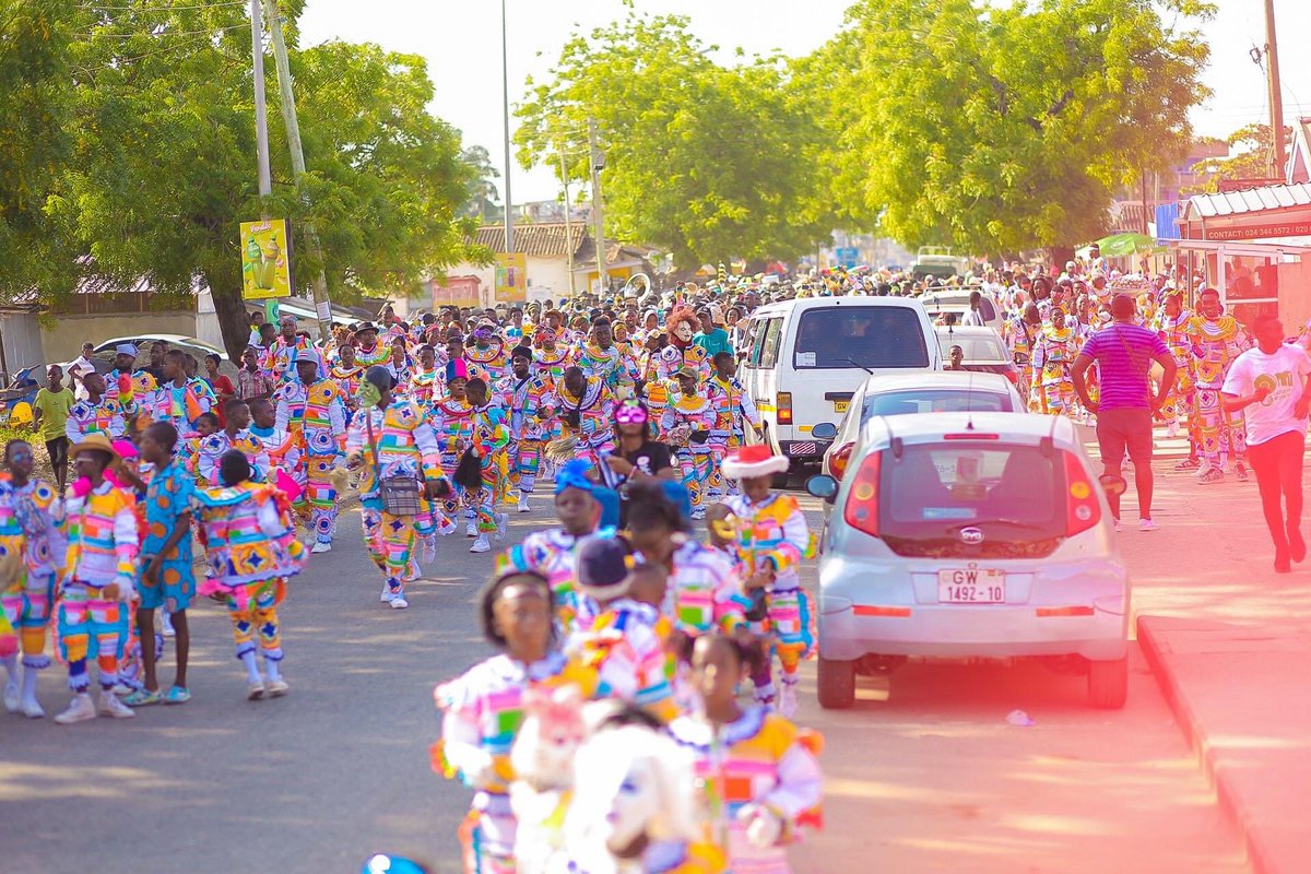 S_masqueraders's tweet image. The thread in these masquerade attire does more than hold them together. It holds us together.
#Wonshare #Supreme
#XmasIsTadi