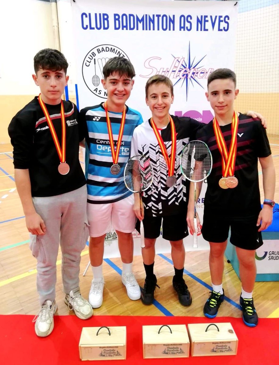 6 medallas para los aragoneses en el nacional Sub-15:  Alejandro Gallego (Oro IM y Bronce DM), Raul Bergua (2 platas en IM y DM), Gonzalo Isabal (plata en DM) y Alejandro Yagües (bronce en DM).