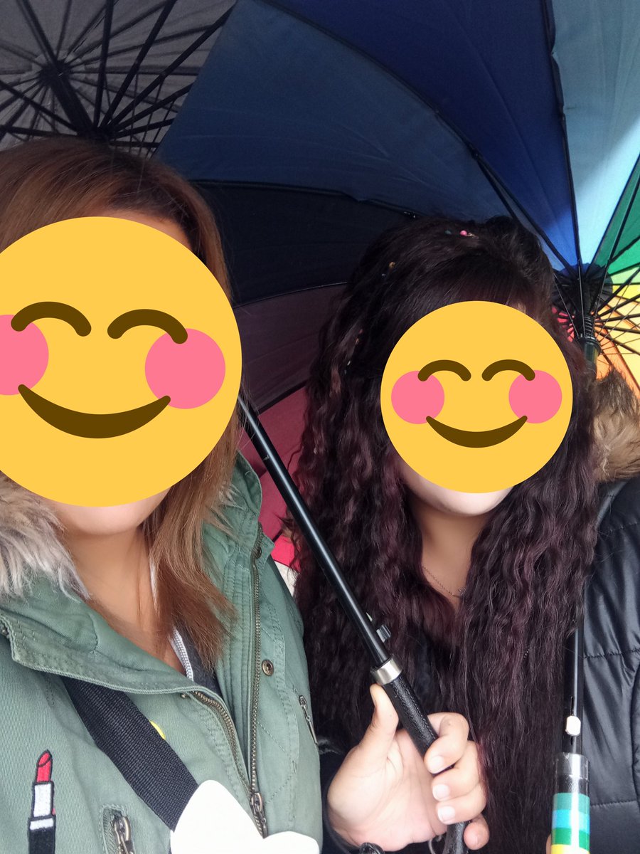 ... SONRA DONUP DEDİM Kİ KIŞA
MERAK ETME YANLIZ DEGİLSİN BENDE SOĞUDUM HERŞEYDEN..