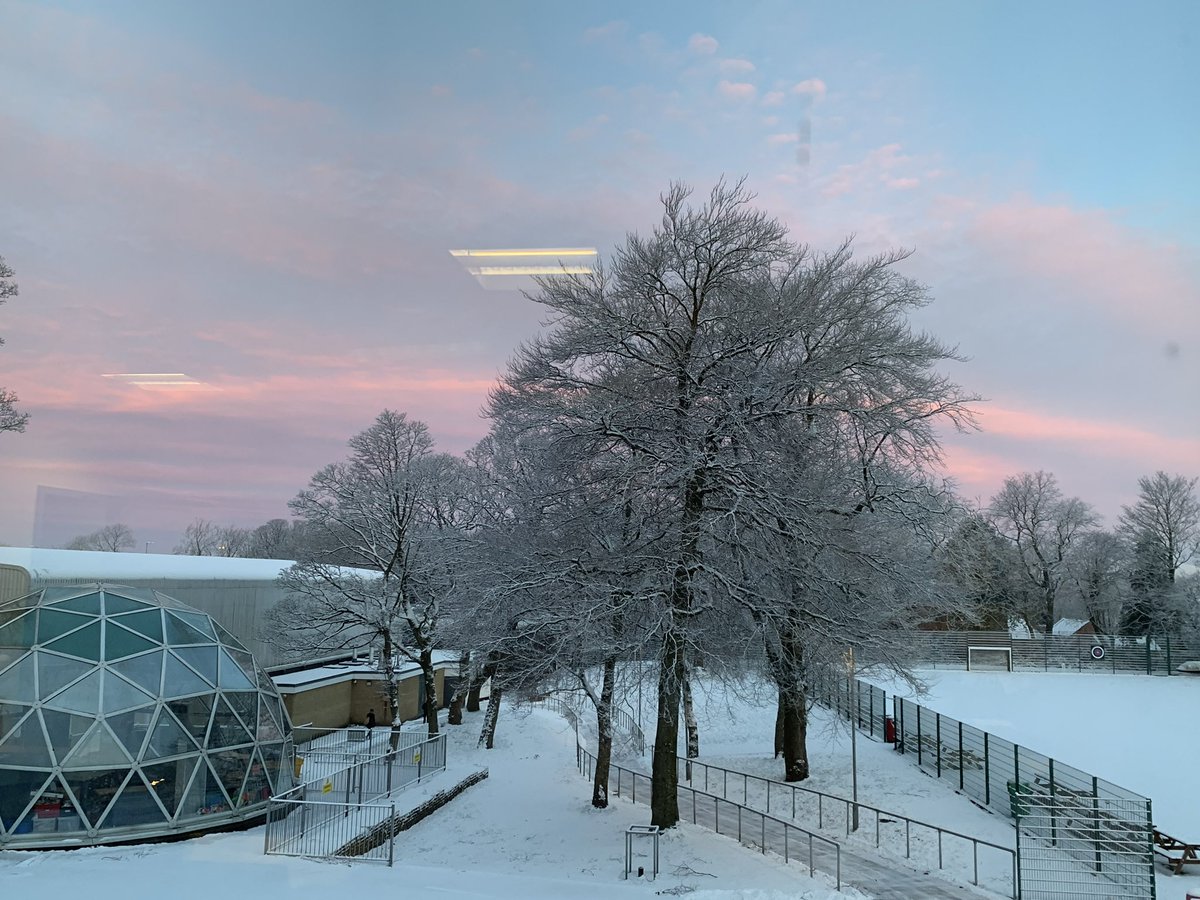 RcCuthberts's tweet image. St Cuthbert’s was looking gorgeous this morning in the snow 😍 
Thanks to @leadprac for the picture