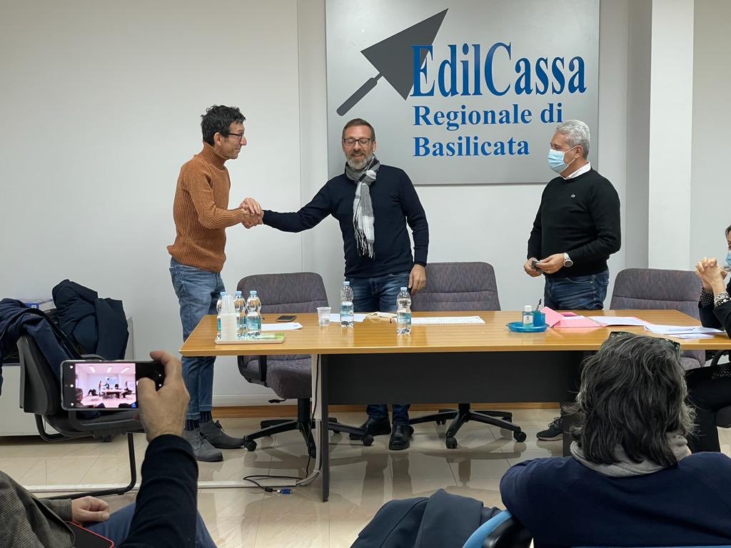 FilcaCislBas's tweet photo. Auguri a Egidio De Marco nuovo Presidente del Formedil Basilicata ( Ente Scuola) EDIL Cassa… Un dirigenti della FILCA CISL di Basilicata che non ha bisogno di presentazioni ha un grande trascorso ed esperienza sindacale e di sindacato di prossimità sui territori. #orgoglioFilca https://t.co/GzLcavlc4T
