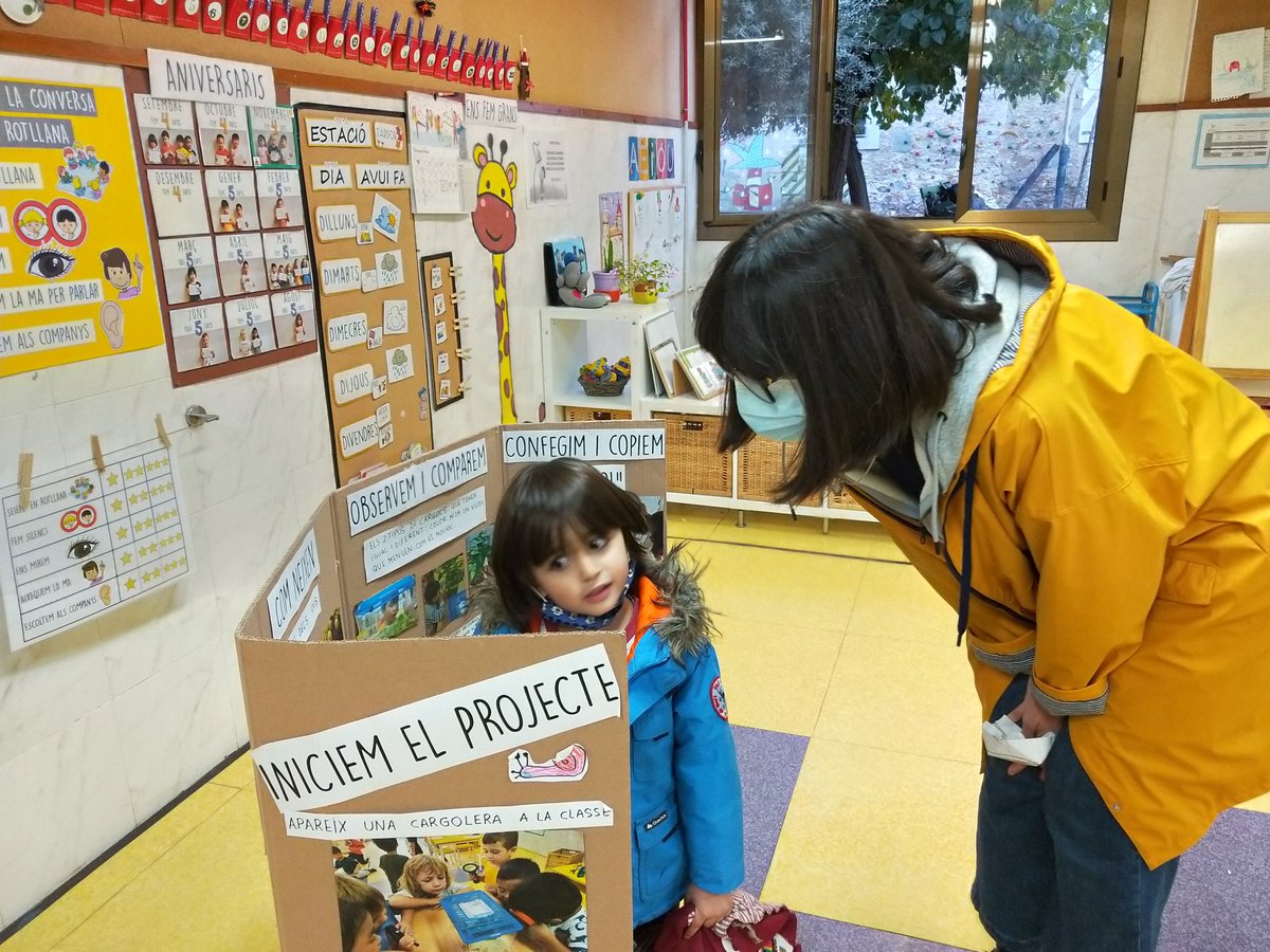 vedrunaangels's tweet photo. P4 ha acabat el projecte dels cargols.Aquesta setmana l’expliquen a les famílies a partir de la carpeta d’aprenentatge de la classe que han anat creant entre tots #ProjectesGlobalitzats #xarxaCb #intensament https://t.co/9NNkUdKEA1