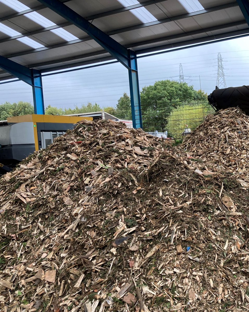Before ➡ After 

How’s that for a transformation? All thanks to the UNTHA XR!

#WoodWaste #Pallet #WasteManagement #Shredder