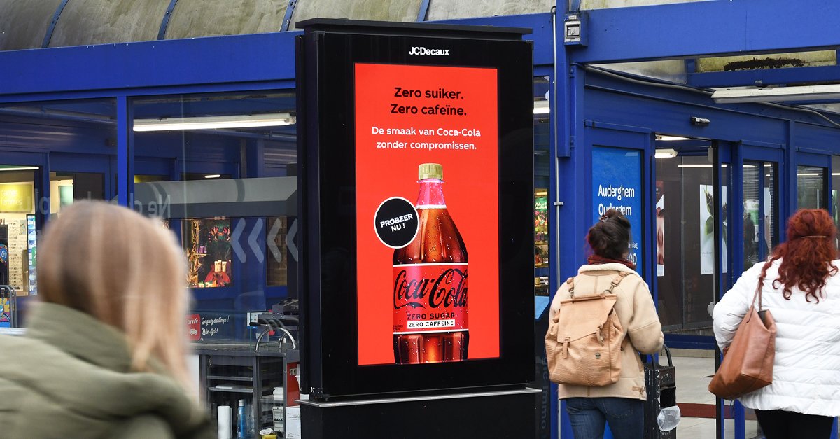 La nouvelle campagne nationale pour Coca-Cola Zero Sugar Zero Caffeine met à l'honneur notre variante sans sucre et sans caféine. Il est important pour nous de proposer une boisson pour chaque envie et chaque occasion. 👉 fr.coca-cola.be/developpement-…
