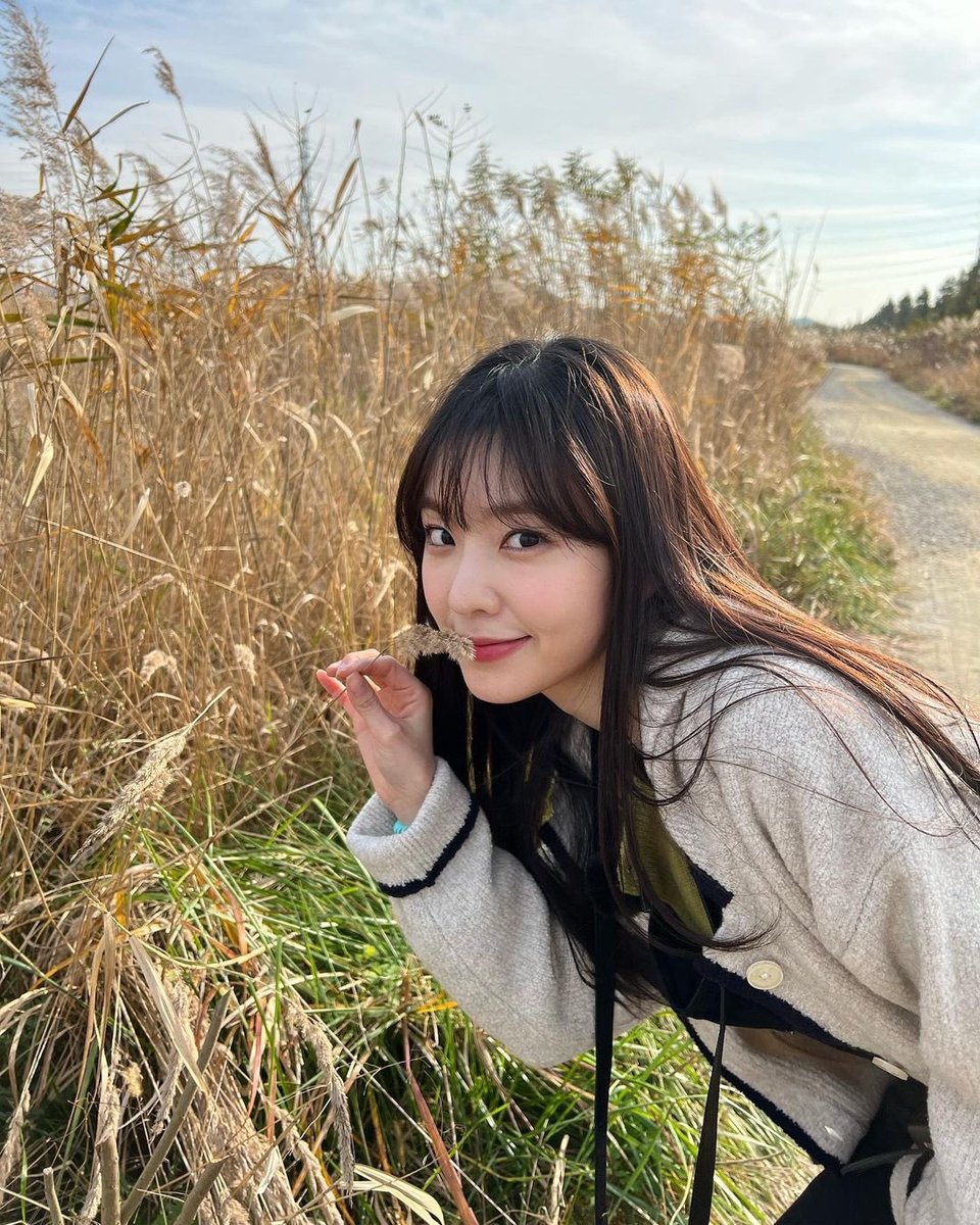 irene_global's tweet photo. [ARTICLE] 211130

“Red Velvet's Irene, the strongest visual among girl group centers, no matter what anyone says… Innocence Final Boss”

📌 https://t.co/ZDlHpA02A0
#IRENE #아이린 #RedVelvet @RVsmtown https://t.co/l9xtA9Lx10