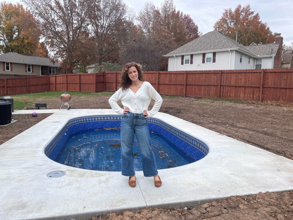 I spent $40,000 on a backyard pool even though it's not a great investment, and it's still the best purchase I've ever made.
businessinsider.com/personal-finan…