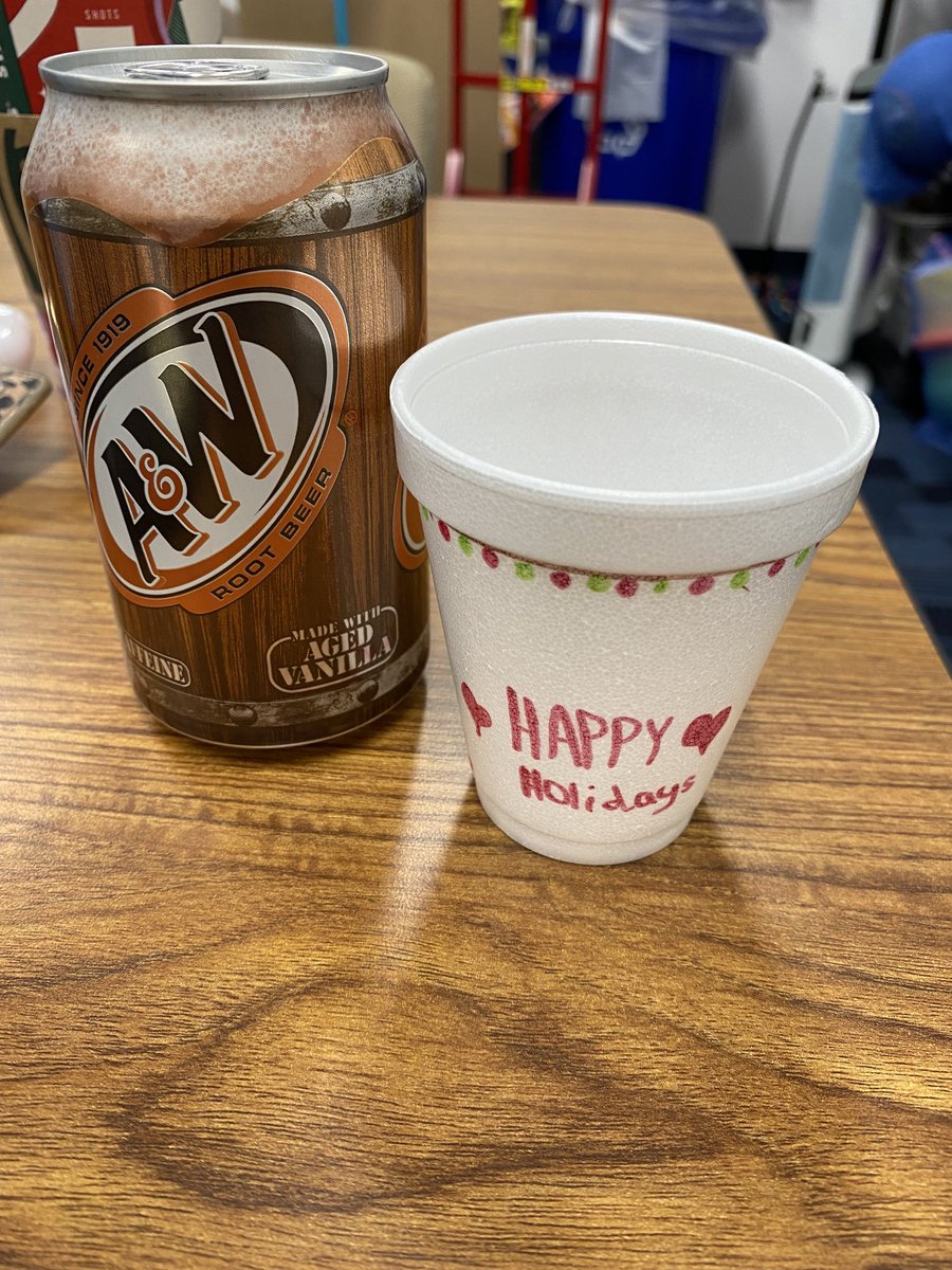 The Bryant Kindness Crew isn’t skipping a beat!  First day back from Thanksgiving break and they’re already delivering holiday cheer!  Thanks for the Monday surprise 😊#bengalpride #kindness