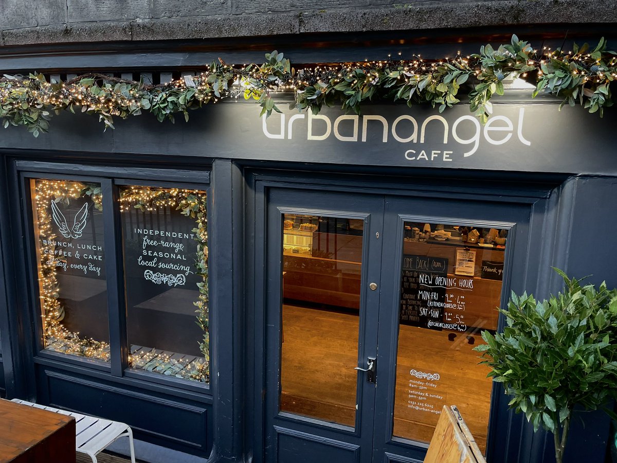 The festivities have well and truly begun at UA 🎄We have the perfect spot for all you Christmas shoppers to refuel and relax ✨so come along and treat yourself #christmas #urbanangel #brunch #lunch #edinburgheats