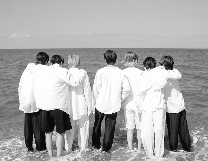 jaeyvi's tweet photo. 30/11/20-30/11/21 with #enhypen♡ https://t.co/Rszn5dG3Uy