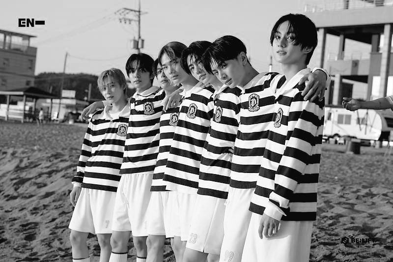 jaeyvi's tweet photo. 30/11/20-30/11/21 with #enhypen♡ https://t.co/Rszn5dG3Uy