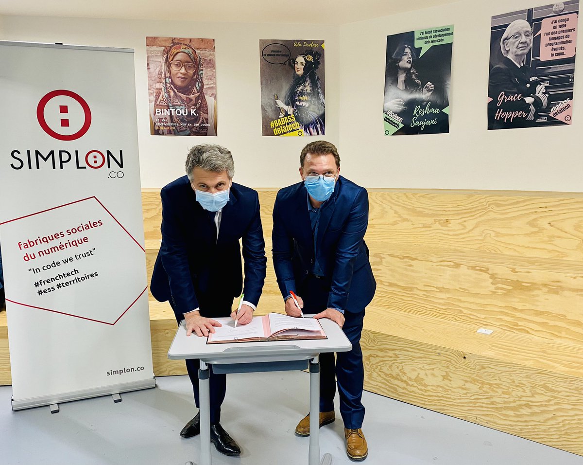 En ce mois de l’#InnovationPublique, je suis ravi de signer, au nom de l’#Ucanss et des organismes de #SécuritéSociale, un partenariat avec <a href="/simplonco/">ok</a>. 

Faisons se rencontrer nos enjeux informatiques et la compétence et motivation des apprentis Simplon
#LaSécuRecrute #IT