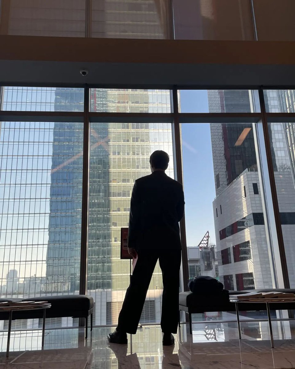 2pmalways's tweet photo. [TRANS]
#ShowWindow_TheQueens_House is premiering today #HanJongwon #Jongwon #MonTueDrama #1030PM #ChannelA #PleaseLookForwardToIt 
https://t.co/bmpUMCrn7g https://t.co/3TMs8kg4qj
