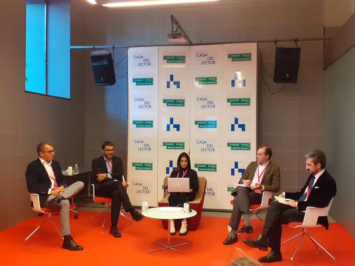 VolunTelefonica's tweet image. En palabras de Carlos Palacios, es necesario incorporar al Voluntariado Corporativo a un tipo de voluntario que sea activista social, que se comprometa con las causas. #Demos2021 @fundacionTef @Telefonica @FBSabadell