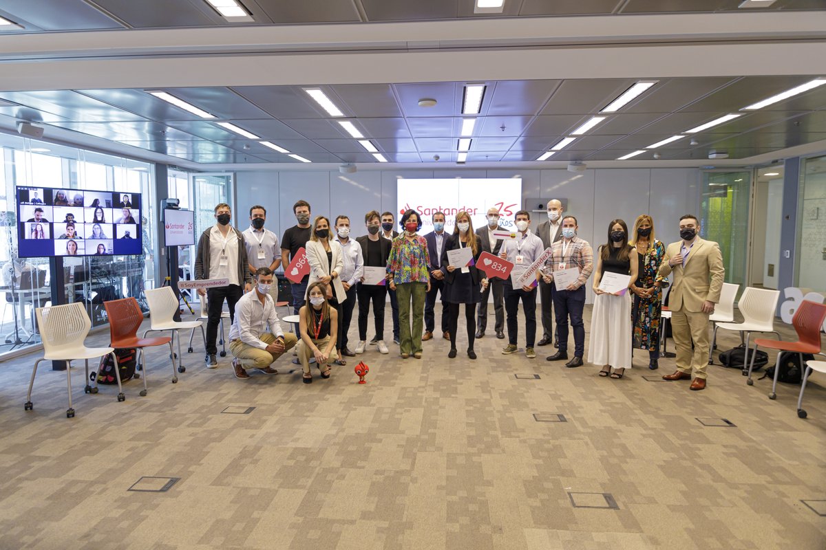 federaggio's tweet photo. Junto con el equipo @pliot_arg fuimos seleccionados dentro los mejores proyectos por @Santander_Ar en su programa de apoyo a emprendedores @SantanderX . A pesar de no quedar seleccionado como ganadores fue una experiencia excelente. https://t.co/MAfLBvoohW