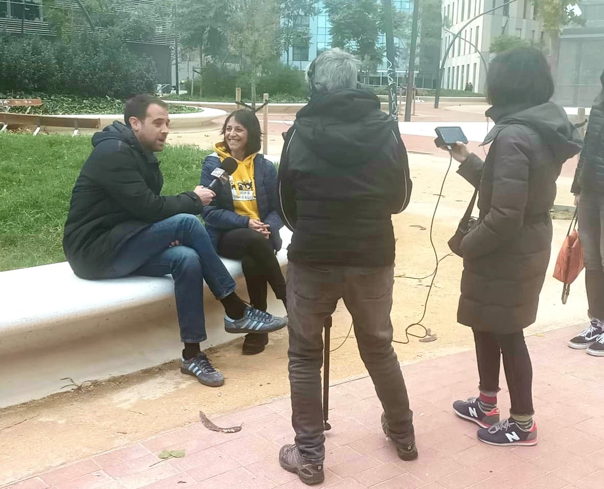 IolandaSegura's tweet photo. Dilluns que ve a l'APM! 😁🥳
#novesexperiencies #apmtv3 #ojupeligru #commola #vaqueriuremunaestona https://t.co/ZIqIvGGOue