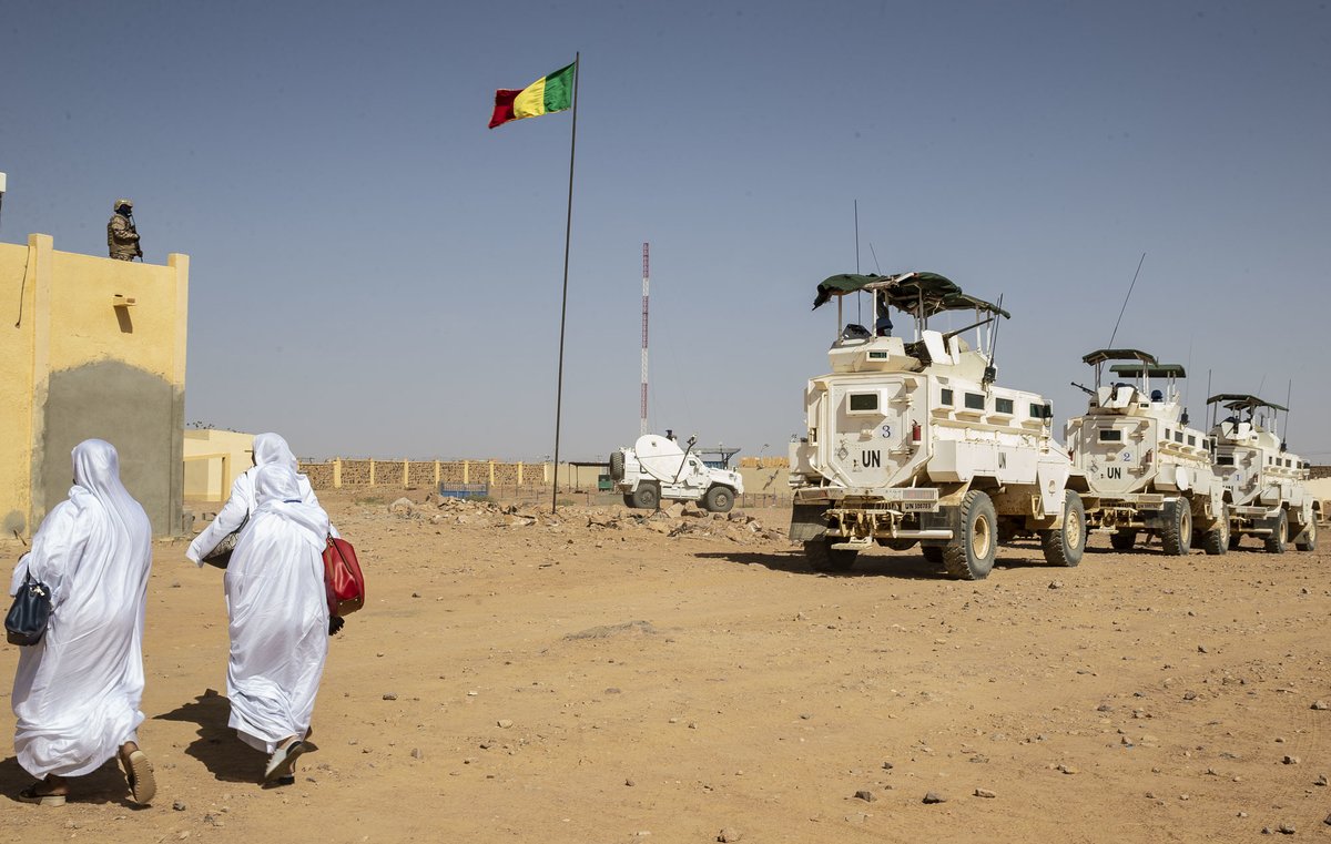 ZIF_Berlin's tweet photo. Wie umgehen mit terroristischen Gruppen in #Friedenseinsätze|n? Unser neues #ZIFBriefing „Peace Operations in Complex Environments“ mit @UN_OROLSI bietet Erkenntnisse und Empfehlungen v.a. für #UN-Missionen in der #Sahelzone.
https://t.co/RJAR5LR6HV
UNPhoto: Harandane Dicko https://t.co/CF4EMFg363