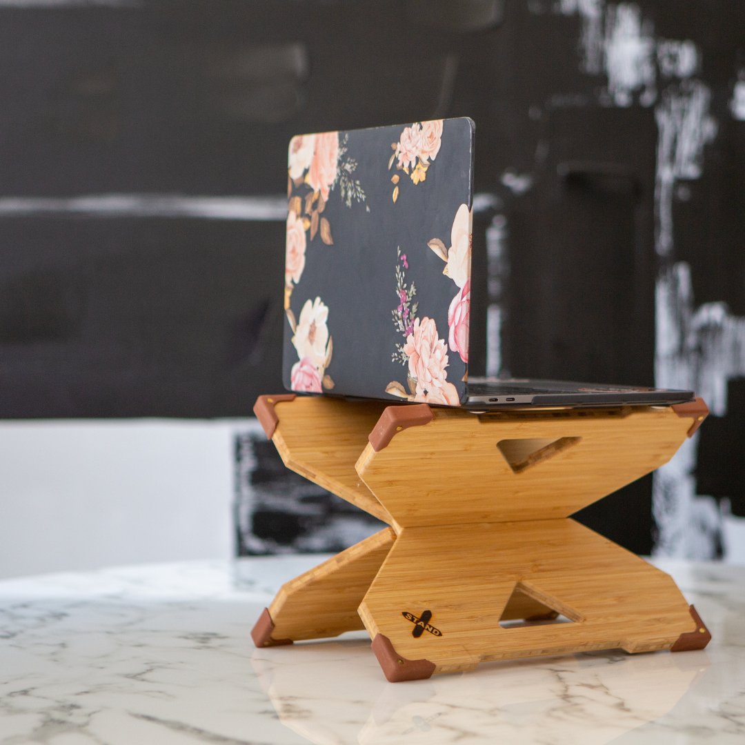 Happy Cyber Monday! Our Black Friday sale ends TONIGHT AT MIDNIGHT, so hit the link in our bio and get that sweet sweet deal. 

Use code SHOPSMALL21
*while supplies last

#xstandlife #cybermondaydeal #standingdesk