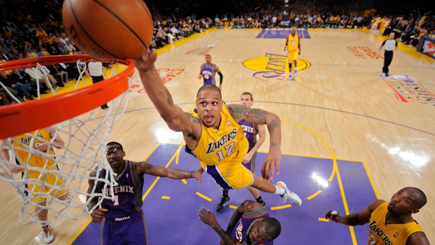 Happy Birthday Shannon Brown. 