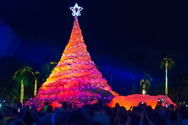 We are DAYS away from the CBN Holiday Tree Lighting! Help us give Sandi the BEST birthday by VOTING for her in the USA TODAY <a href="/10Best/">USA TODAY 10Best</a> Readers’ Choice poll for “Best Public Holiday Lights Display.”
 
bit.ly/3wvfJvJ
 
<a href="/sanditreewpb/">Sandi Holiday Tree</a>
#sanditreewpb
#iLoveWPB
#ClematisByNight