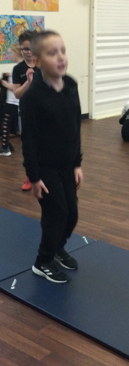 LSTClass9's tweet image. We created sequences incorporating jumps, balances and rolls. #STPSP.E