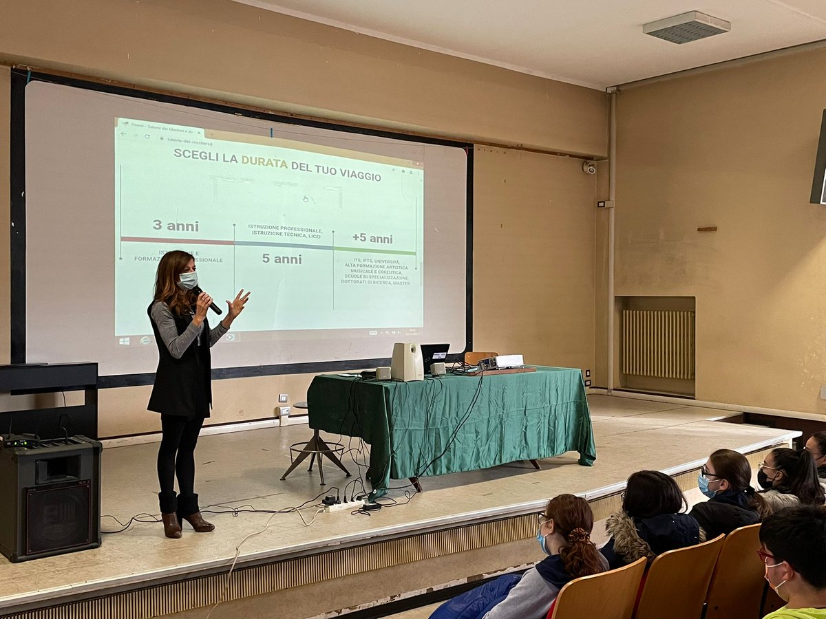 vacamcom's tweet photo. Incontri con #scuole per Salone dei Mestieri e approfondire tessuto #imprese #Varese
📍 In questi giorni incontri alle Medie #Gallarate e #Malnate.
🚀 Se non hai ancora scelto la tua strada o vuoi provare a orientarti: https://t.co/NkK83Pc5Hd

#cameredicommercio #futuro #impresa https://t.co/sVOlfZStyX