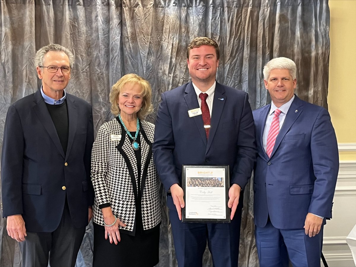 SOAR_EKY's tweet photo. SOAR Executive Director Colby Hall and SOAR Business and Innovation Champion Cole Atkinson recently graduated from the 2021 BRIGHT Program hosted by @LeadershipKY. Congratulations to all the graduates of this year's program!
#thereisafuture #appalachia https://t.co/7zeQteF6Nw