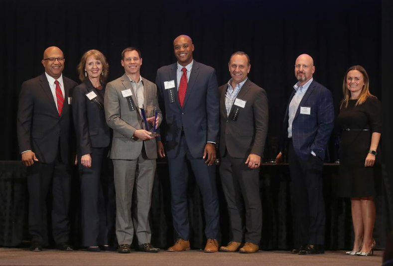 SkanskaUSA's tweet photo. Congratulations to our Ohio team, winners of Cincinnati Lifts Inclusion and Minority Business (CLIMB) Awards honoring companies that are working to help build a diverse workforce. https://t.co/LPlBDcptce #Cincinnati #Diversity #Inclusion #BeBetterTogether https://t.co/RAkCkt9kuw