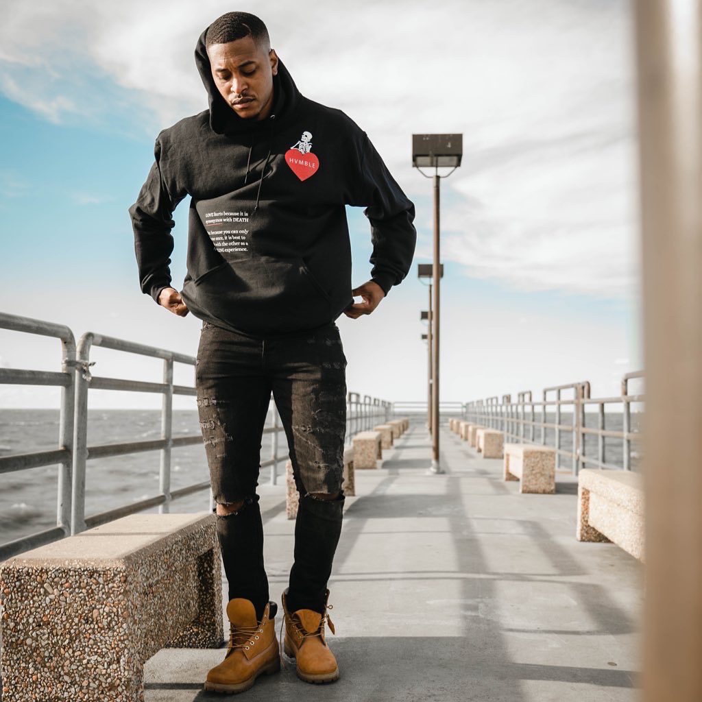 hvmblelife's tweet photo. @KarlousM ✨CYBER MONDAY SALE✨

Website up to 60% OFF while inventory last!

All products MUST GO! #shophvmble 

https://t.co/fDaqAufOfD https://t.co/UNNrwiuCkg