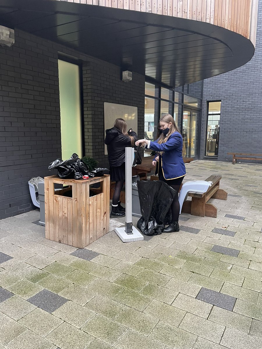First day of our can collection station in school ♻️ The cans will be collected, crushed and then picked up by our local care home who recycle them for money 💜 #ghsgenerations <a href="/pupilparly/">GHS Pupil Parliament</a>