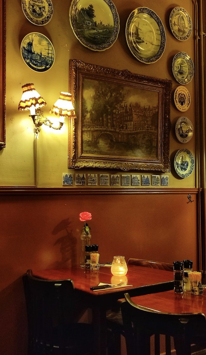 thepantry_'s tweet photo. Is it a Dutch living room??? Is it a Museum??
Noooo... it’s restaurant the Pantry...
@Iamsterdam https://t.co/RdStHmIhUd