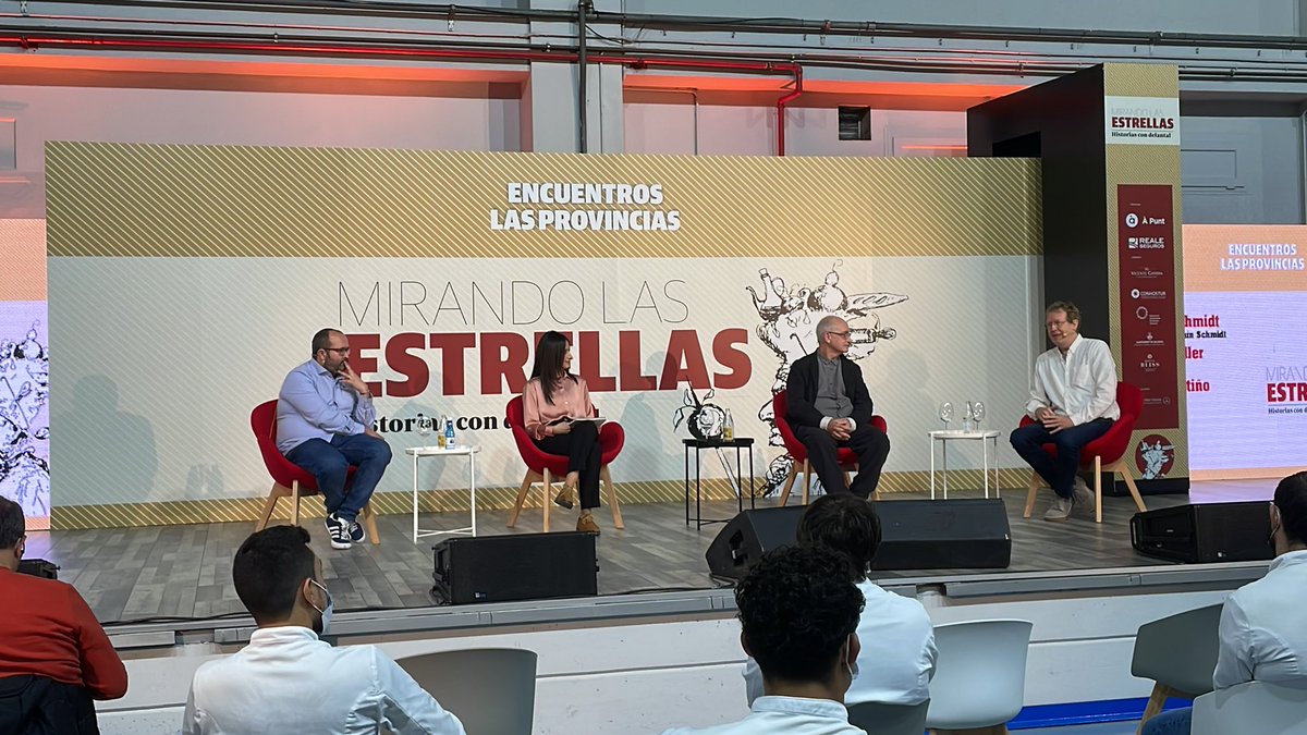 👩‍🍳 Termina ya la primera mesa redonda y comienza el encuentro entre Maestros de la Cocina Valenciana:

▶️ Joaquín Schmidt

▶️ Vicente Patiño (<a href="/vicentecuiner/">Vicente Patiño</a>)

▶️ Bernd Knoller (<a href="/RestauranteRiFF/">Bernd H. Knöller</a>)

Modera Almudena Ortuño (<a href="/OrtunoAlmudena/">Almudena Ortuño</a>)

🔴 DIRECTO lasprovincias.es/gastronomia/co…