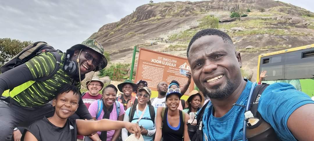 Mwembu_Mwembu's tweet photo. It's been a good day here in Buyende, Kagulu hill down. And we run up various  other rocks!!!

We're here to cause inflation in Busoga.
#Omuntuwawansi #ugkop #hiking #LFC #climbing #AdventureTime https://t.co/mge8KKCPnU