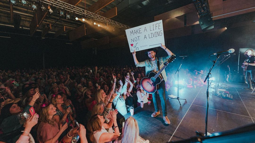 Complete Country (@completecountry) on Twitter photo Just a sweet pic of <a href="/BrettKissel/">BRETT KISSEL</a> on tour and us wishing we were standing in the crowd ๐ค We can't wait for the 2022 tour!!
๐: #BrettKissel
#CompleteCountry #CountryMusic #MakeALifeNotALiving #Tour Just a sweet pic of <a href="/BrettKissel/">BRETT KISSEL</a> on tour and us wishing we were standing in the crowd ๐ค We can't wait for the 2022 tour!!
๐: #BrettKissel
#CompleteCountry #CountryMusic #MakeALifeNotALiving #Tour