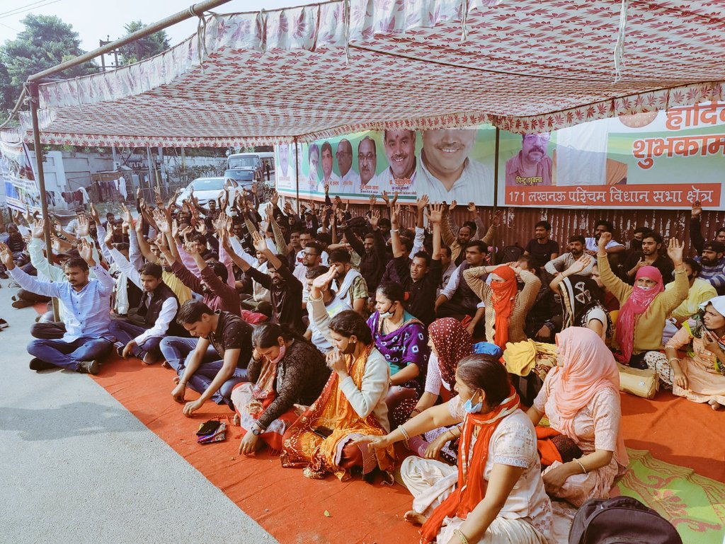 Meena2Skti's tweet photo. #उपेन_जी_तुम_संघर्ष_करो
#उपेन_जी_तुम_संघर्ष_करो
#उपेन_जी_तुम_संघर्ष_करो
#उपेन_जी_तुम_संघर्ष_करो 
#REET_2021_में_5000_विशेष_शिक्षक_पद_सृजित_करो
विशेष शिषक कि भर्ती करो
@ashokgehlot51
@SoniaGandhi_8
@DrBDKallaINC  
@TheUpenYadav https://t.co/d1bDm6Np4D